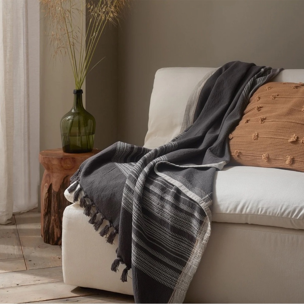 Coyuchi Inyo Organic Dobby Throw